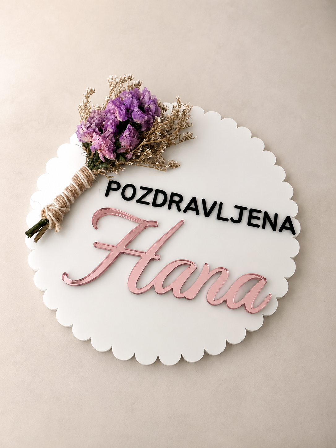 Oznanitvena ploščica “Pozdravljen svet s šopkom”