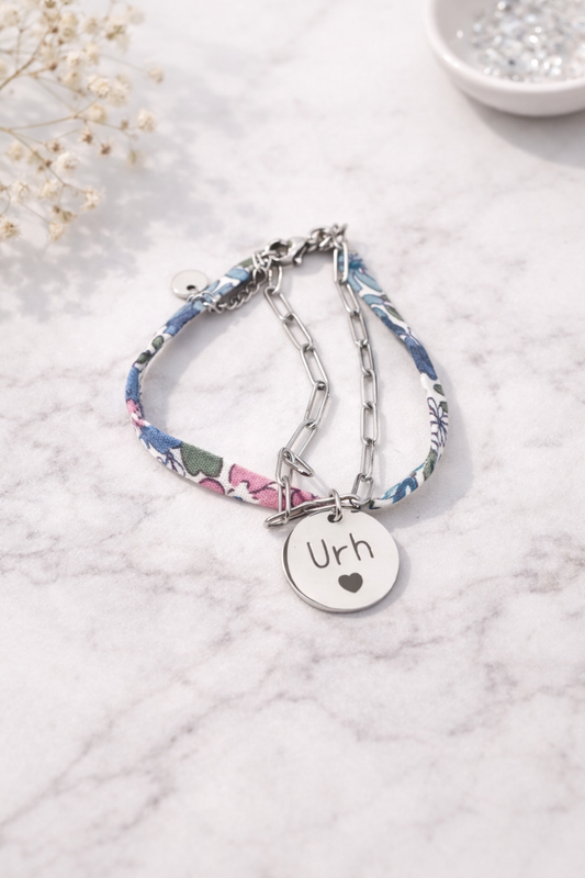 Personalizirana cvetlična zapestnica s srebrnim obeskom